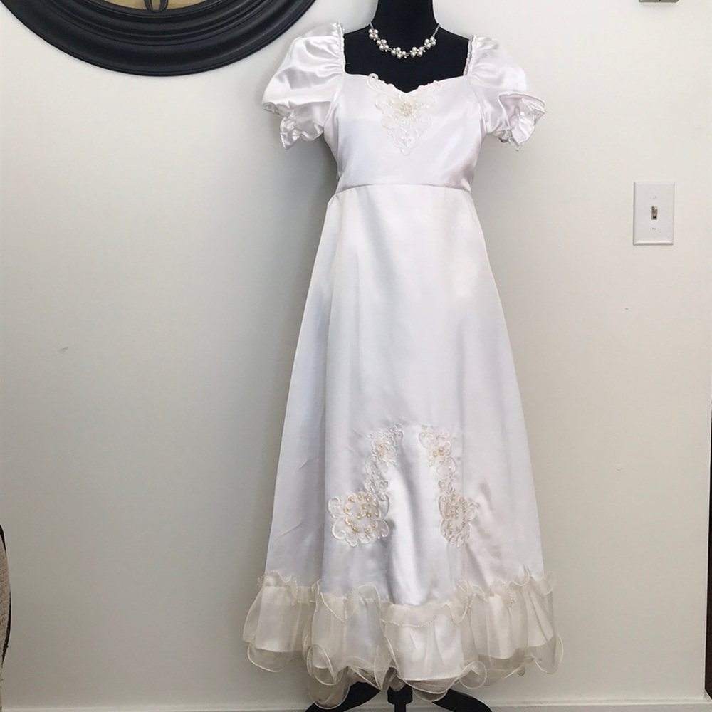 Adorable Young girls dress!